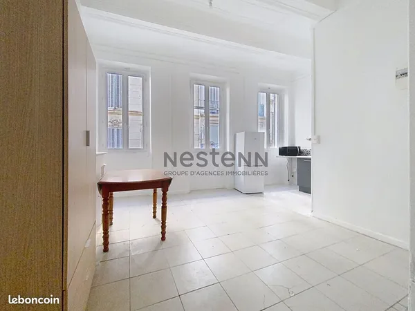 Studio 1 pièce 25 m²
