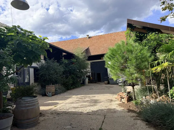 Maison 6 pièces 280 m²
