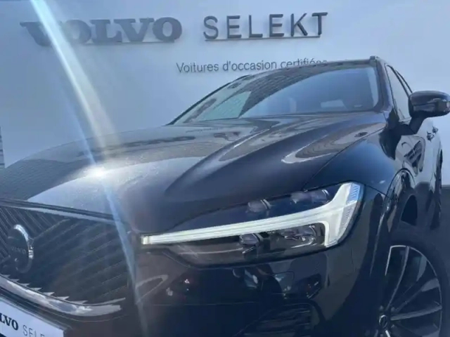 Volvo Xc60 t6 hybride rechargeable 350ch ultra style dark geartronic 8 awd — photo 13