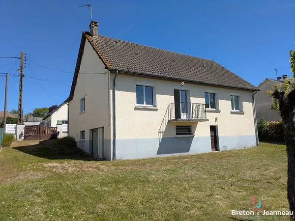Maison rénovée à Sainte-Suzanne