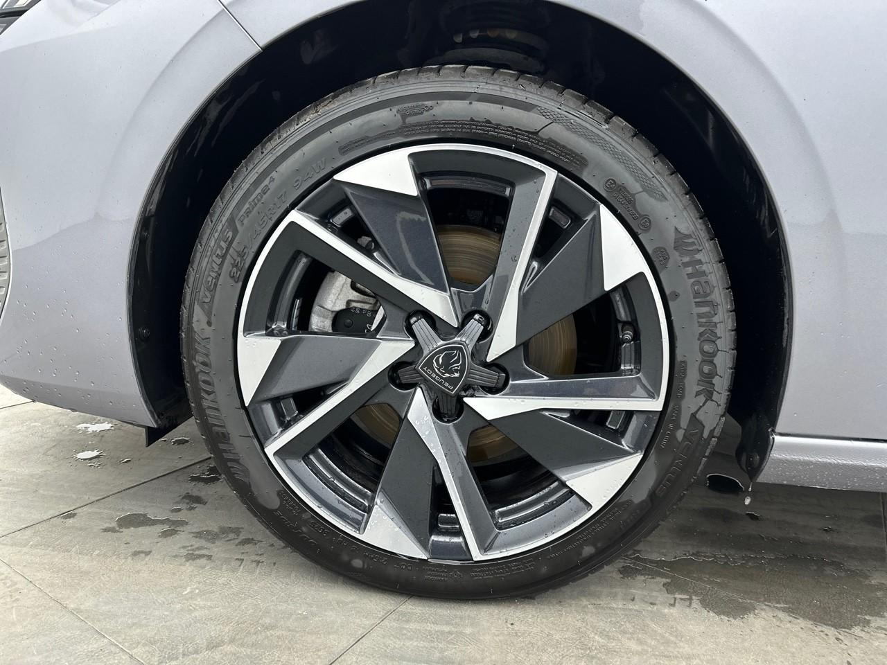 Peugeot 308 hybrid 145 e-dcs6 allure — photo 14