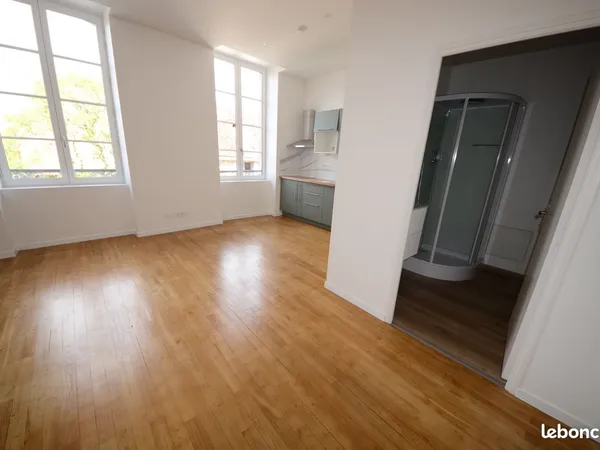 Appartement 31 m², 1 pièce, Saint amand Montrond