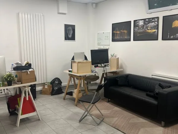 Bureau rénové 54m² disponible immédiatement à la location - Drancy