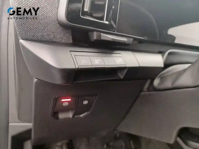 Renault Megane e-tech ev60 220 ch super charge — photo 39