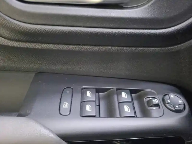 Citroën C5 Aircross bluehdi 130 s&amp;s eat8 — photo 31
