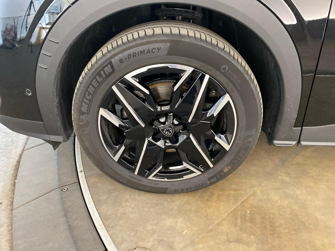 Peugeot 5008 hybrid 145 ch e-dcs6 gt — photo 11