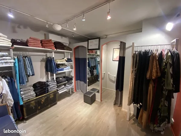 Fonds de commerce, prêt-à-porter 100 m² Rognac