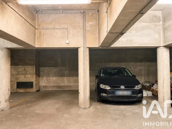 Parking 25 m²