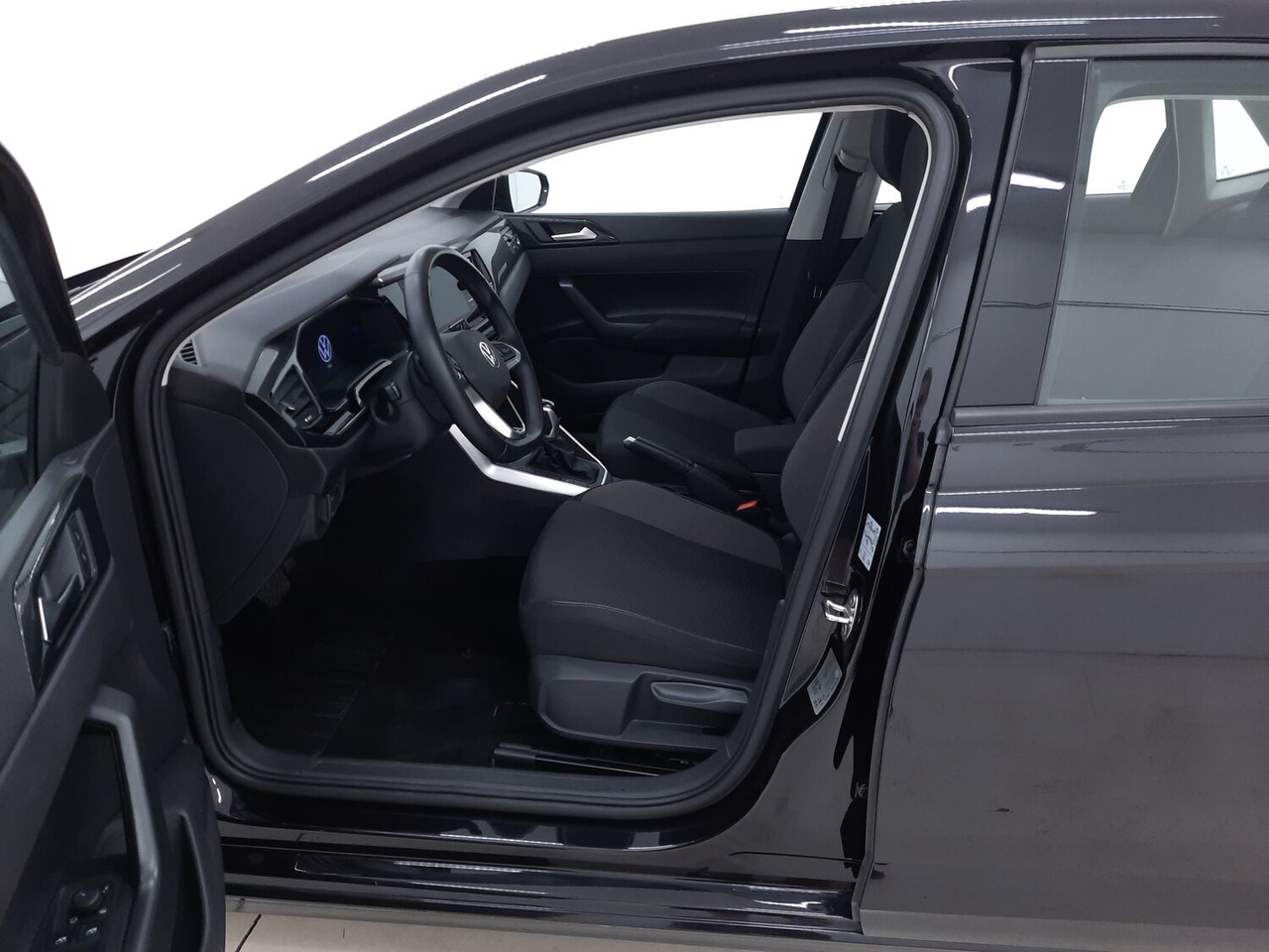 Volkswagen Polo — photo 9