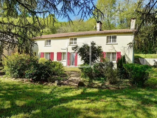 Maison 6 pièces 190 m²