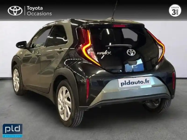 Toyota Aygo X 1.0 vvt-i 72ch design s-cvt — photo 2