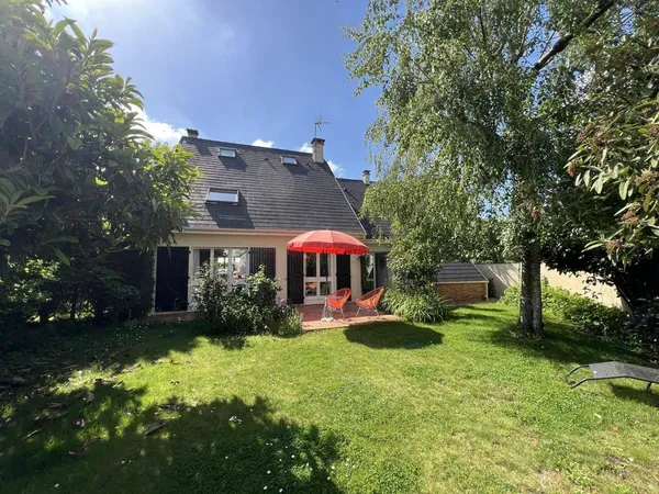 Maison de luxe 8 pièces 148 m²