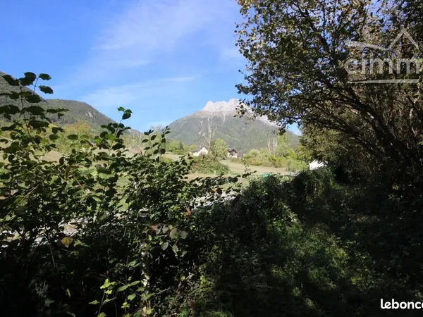 Terrain 1709 m² Saint-Pierre-d'Albigny