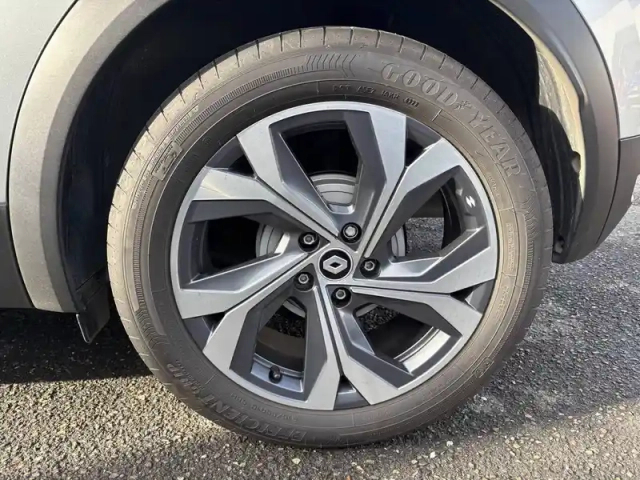 Renault Captur tce 140 - 21 — photo 101