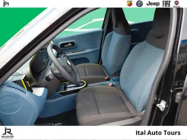 Fiat Panda grande  electrique 113ch  icône prime cee de 3600? déduite — photo 2