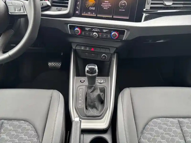 Audi A1 sportback 30 tfsi 116 ch s tronic 7 — photo 12