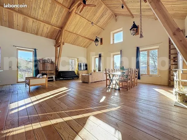 Maison 6 pièces 429 m²