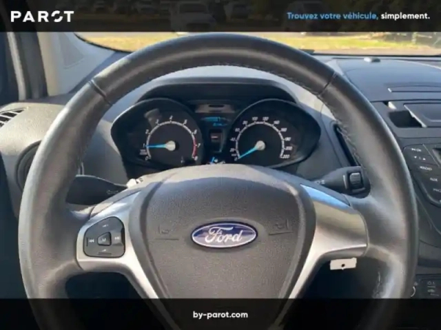 Ford Transit Courier fourgonnette 1.0e 100ch stop&amp;start trend — photo 7