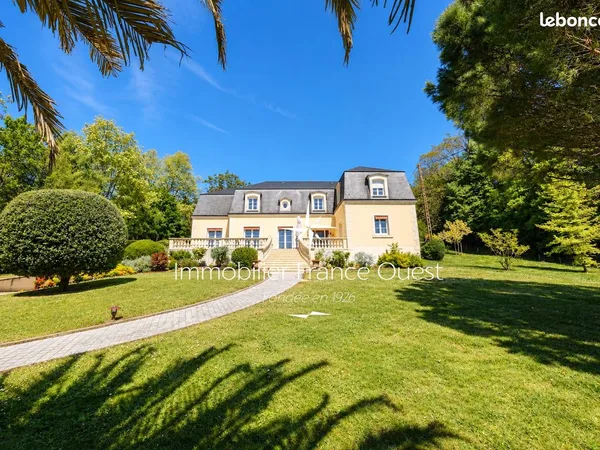 Propriété 11 pièces 268 m²