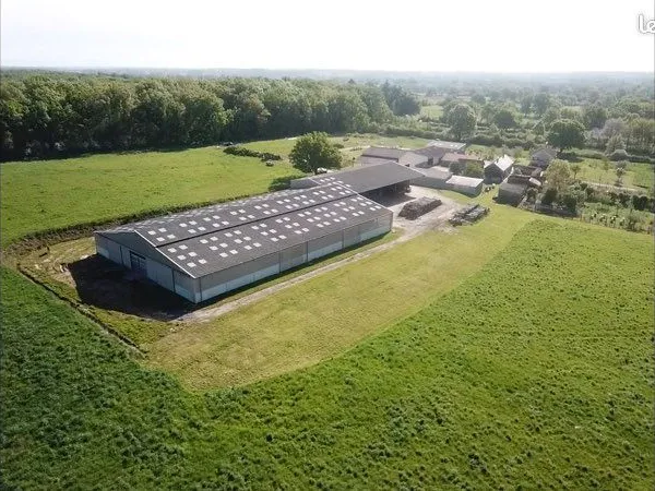 Opportunité rare - Domaine agricole 60 ha - Bâtiment 2 600 m²