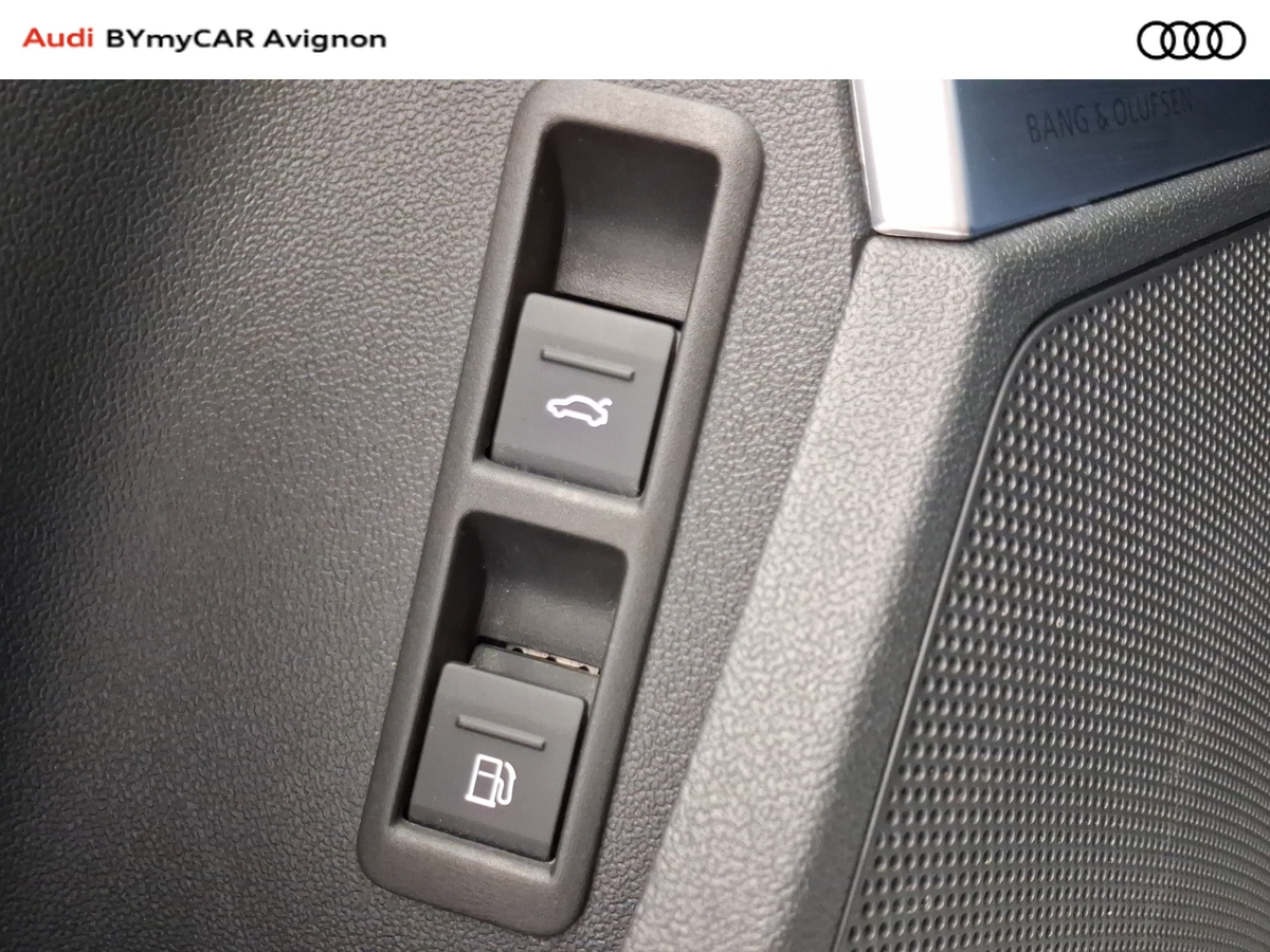 Audi A3 Sportback 45 TFSIe 245 S tronic 6 — photo 32