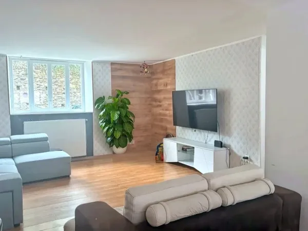 OLORON-SAINTE-MARIE (64400) - INVESTISSEUR - APPARTEMENT EN DUPLEX - 3 CHAMBRES - 1 BUREAU - 159 m² 