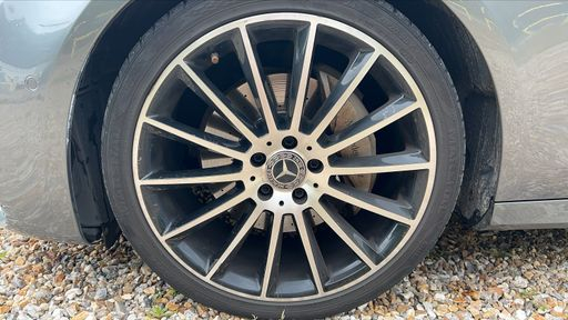 Mercedes Classe E 220 d 194  9G-Tronic - AMG Line – 2018 – 155900 km – Diesel – Boîte Automatique — photo 8