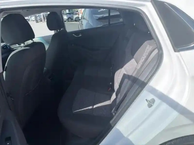 Hyundai Ioniq plug-in 141ch creative — photo 12