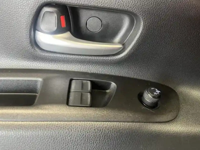Toyota Aygo X 1.0 vvt-i 72ch design my23 — photo 6
