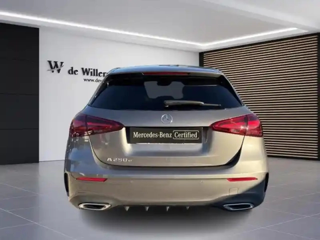 Mercedes Classe A 250 e hybrid eq amg line — photo 4
