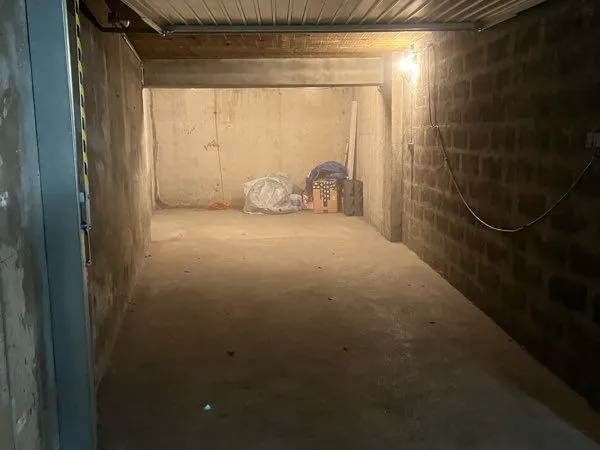 Location double garage proche gare avec électricité