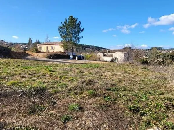 Terrain 1299 m²
