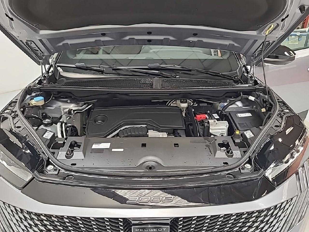 Peugeot 3008 hybrid 136 e-dcs6 gt — photo 15