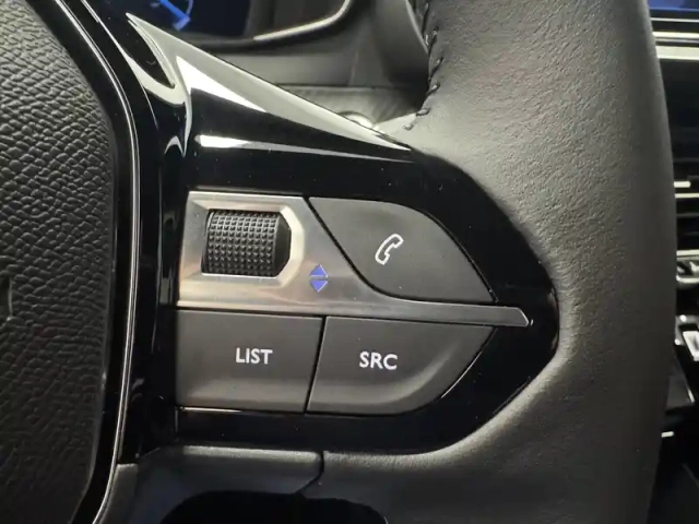 Peugeot 2008 100 s&amp;s bvm6 — photo 26