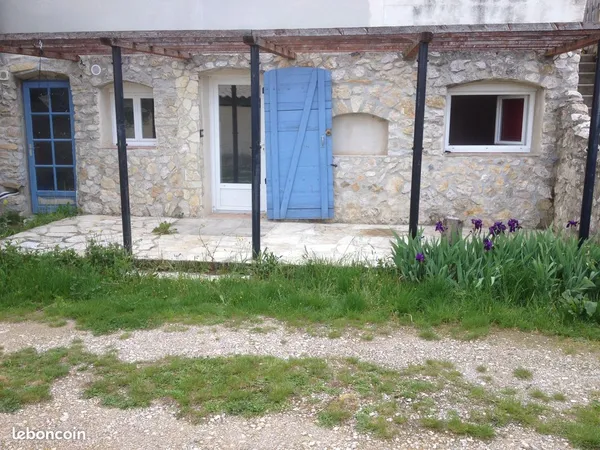 T2 avec terrasse et garage
