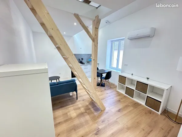 T1 bis meublé 35 m² avec mezzanine - Miribel Gare / 750 TOUT COMPRIS SAUF INTERNET