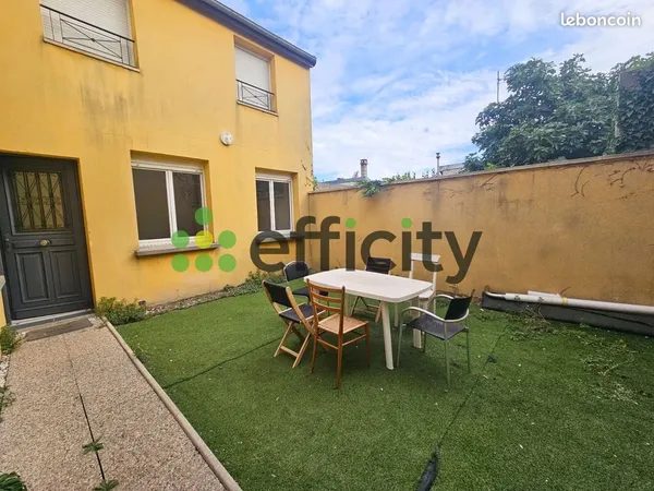 SAINT DENIS - MAISON INDIVIDUELLE 71m2 - ESPACE EXTÉRIEUR - PROCHE TRANSPORTS ET TOUTES COMMODITÉS