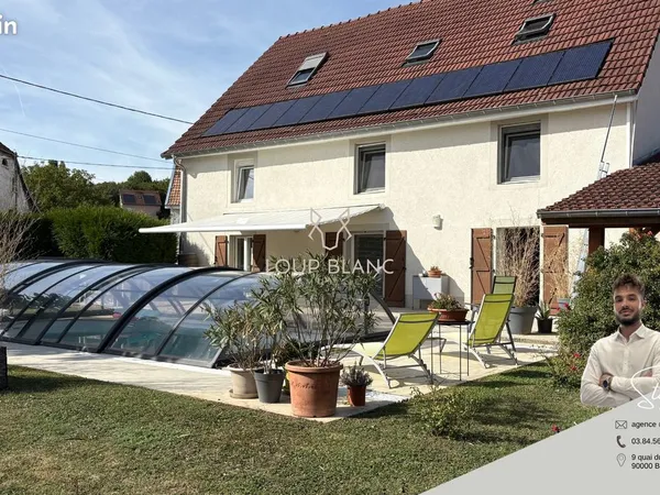 Maison 10 pièces 281 m²