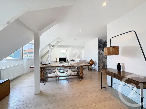 Appartement 4 pièces 107 m²