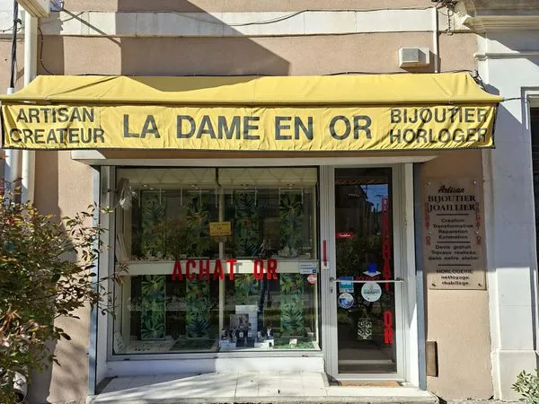 Vente Bijouterie Joaillerie cause retraite boutique + atelier + grand appartement=200 m²
