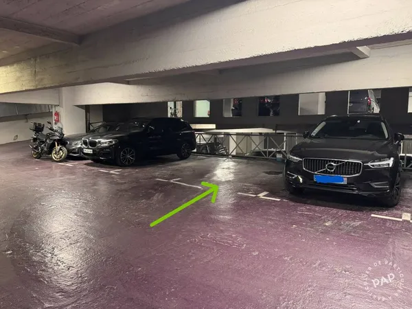 Garage/Parking