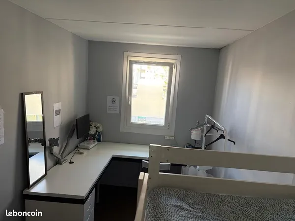 Chambre meublée à louer