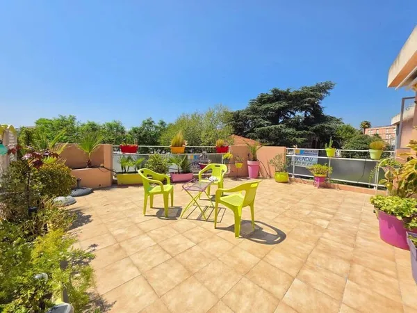 Appartement 4 pièces 93 m²