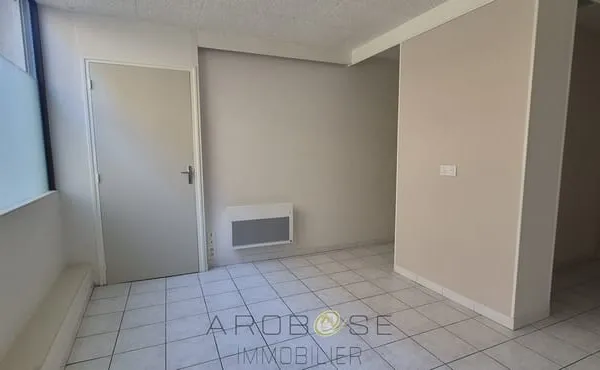 Studio rez de chaussée - Aiguillon