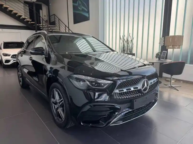 Mercedes Gla 200 d 8g-dct — photo 2