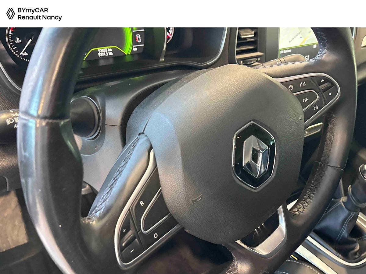 Renault Mégane IV Berline TCe 130 Energy — photo 20
