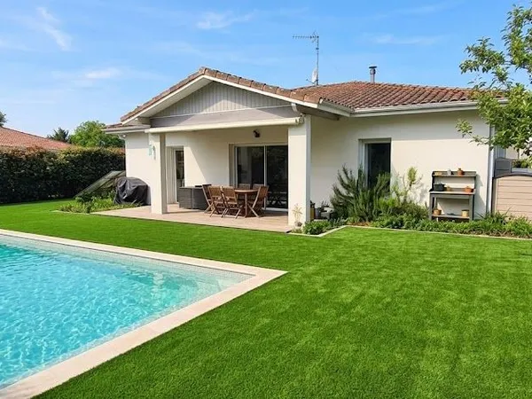 🏡 Superbe Maison Contemporaine de Plain-Pied - 90 m² - DPE A & Piscine Chauffée