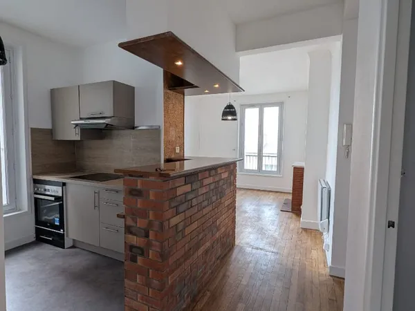 À LOUER - T3 de 58 m² - Rénové - Dernier étage - Triangle d'Or