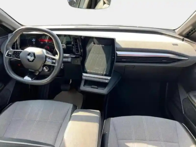 Renault Megane e-tech electric ev60 220ch techno super charge — photo 13