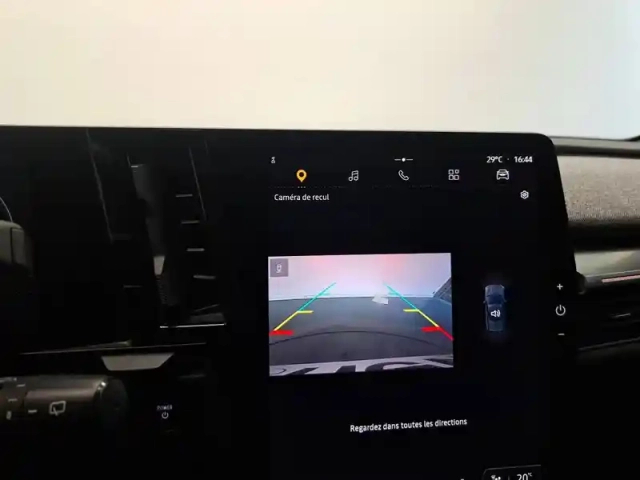 Renault Megane e-tech ev60 220 ch super charge — photo 9